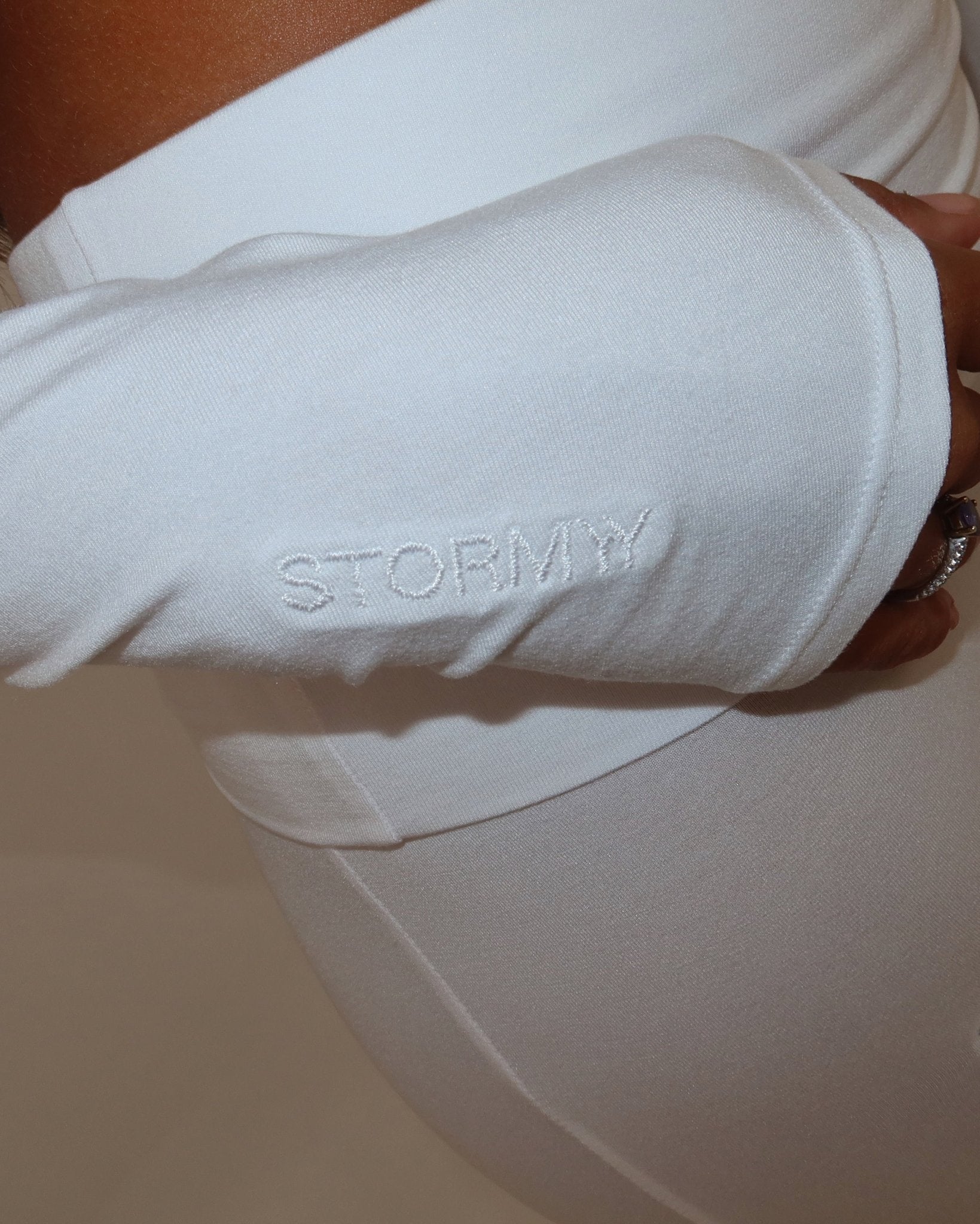 Ava Sleeves - White - STORMYY