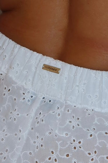 nika bow shorts