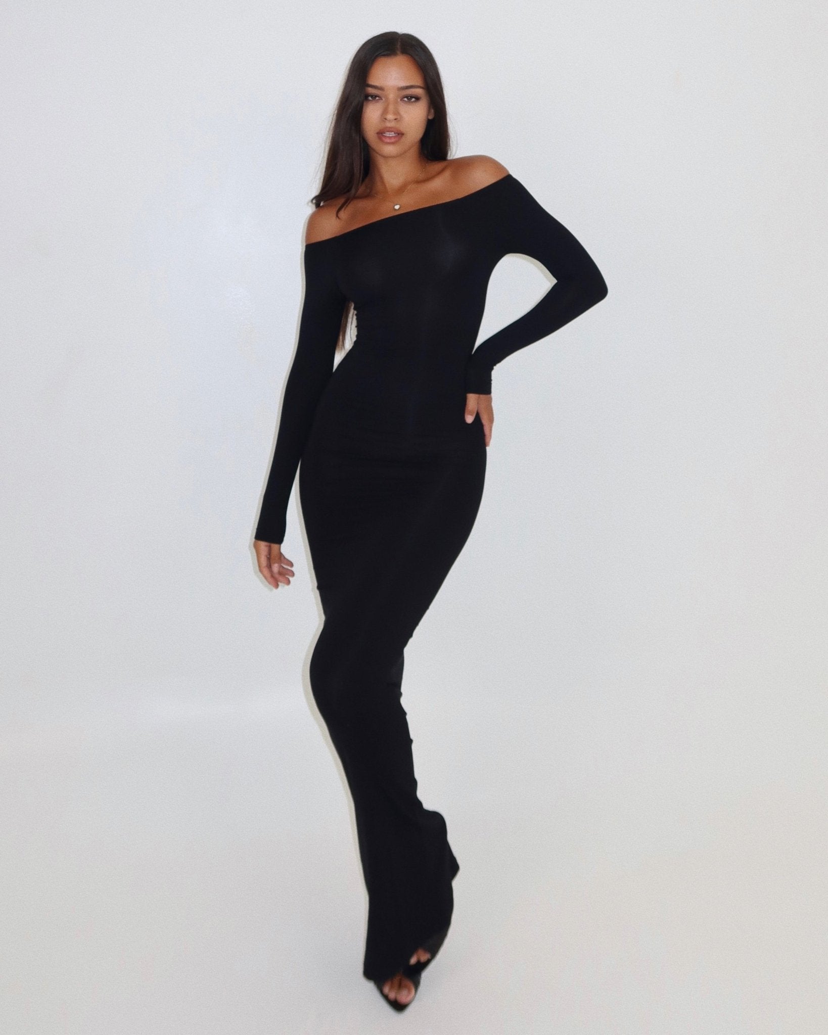 Darya Off Shoulder Dress - Black - STORMYY